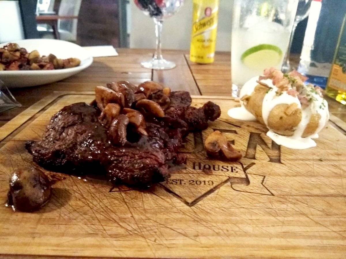 Ol’Den Prime House Restaurant