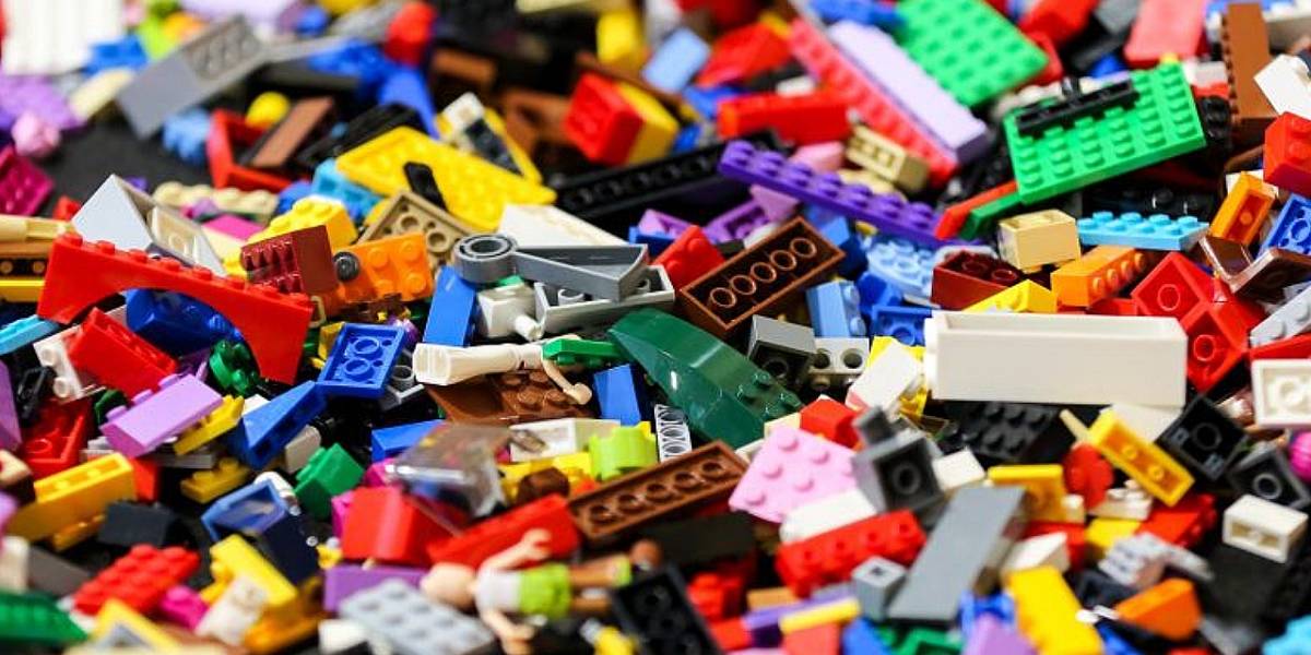 ¡Sorprendente! una pieza de LEGO sale de la nariz de un niño después de dos años