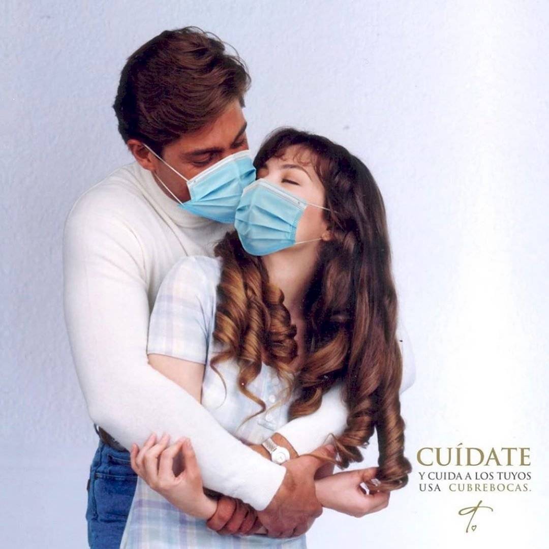 Thalía pone cubrebocas a sus personajes.