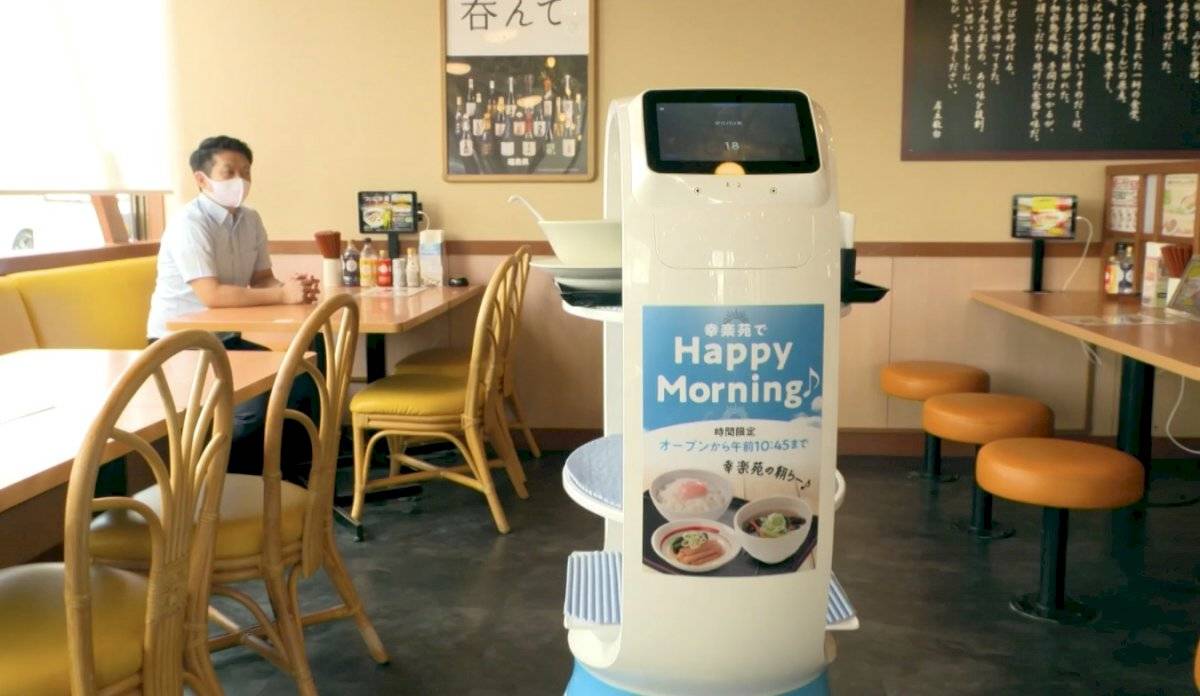 Restaurante de ramen presenta un camarero robot que atiende respetando la sana distancia