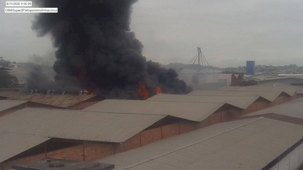 Incendio bodega Guayaquil
