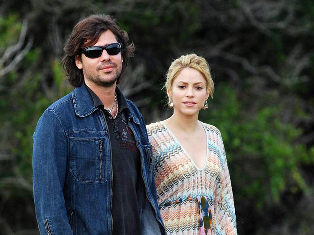 Shakira explicó en un comunicado que solo se tomarían un tiempo, pero no fue así. Shakira
