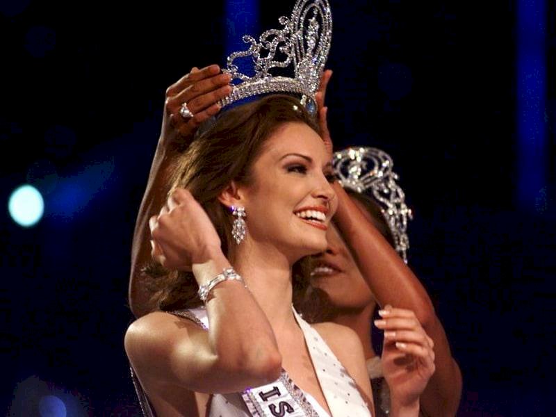Denise Quiñones, Miss Universo 2001.
