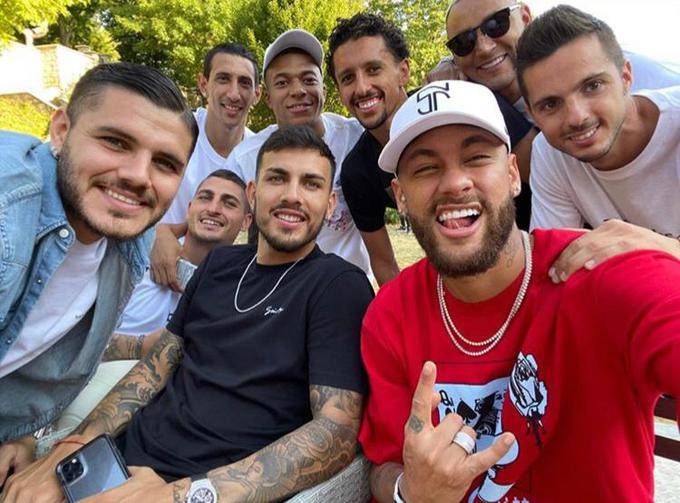 Jugadores de PSG dan positivo para COVID-19