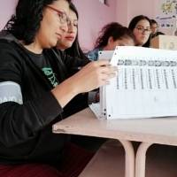 Los miembros de las Juntas Receptoras del Voto usarán tres mascarillas quirúrgicas el día de las votaciones