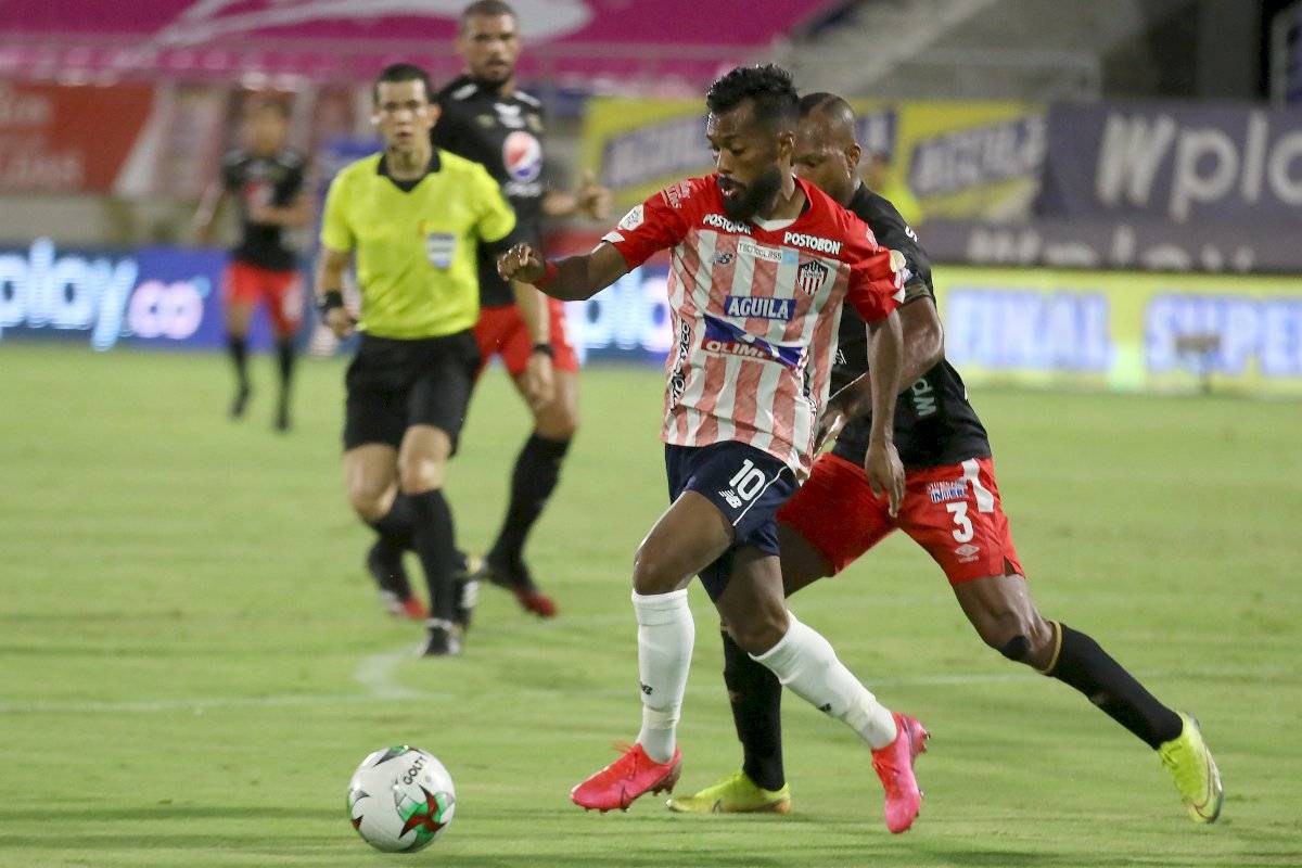 Junior vs América
