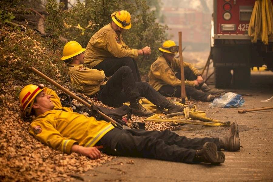 Más de 40 incendios activos disparan alarmas en peor temporada en California