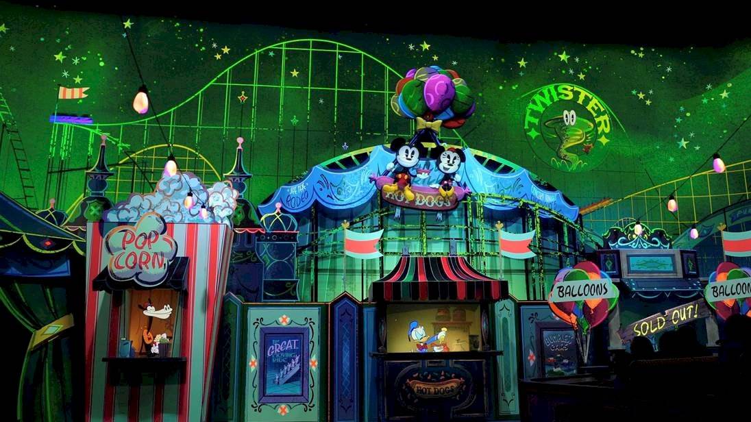 “Mickey & Minnie’s Runaway Railway”