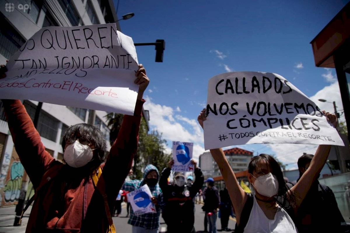 Movilización por estudiantes y maestros ante recorte presupuestario para universidades públicas