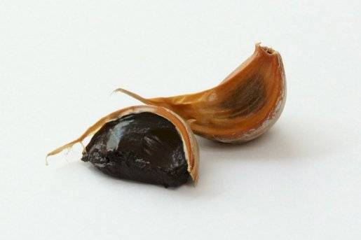 Descubre los beneficios del ajo negro a través de la elaboración de esta crema