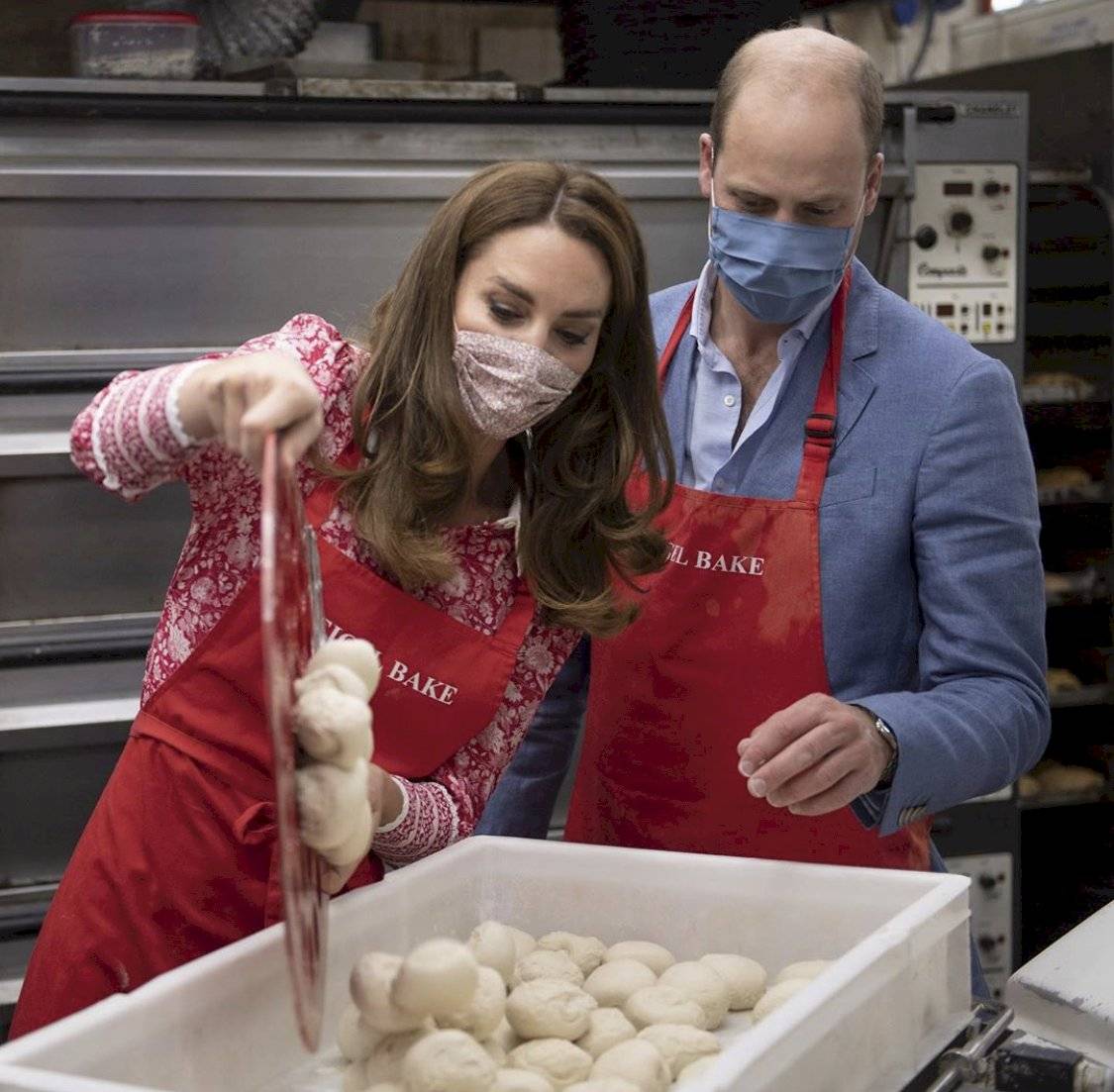 Adorable video de TikTok deja ver Kate Middleton y el príncipe William en una panadería.