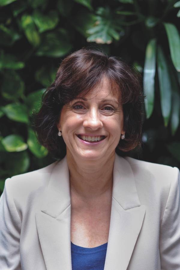 Lesley Hughes Destacada profesora de biología Universidad Macquarie, NSW 2109, Australia