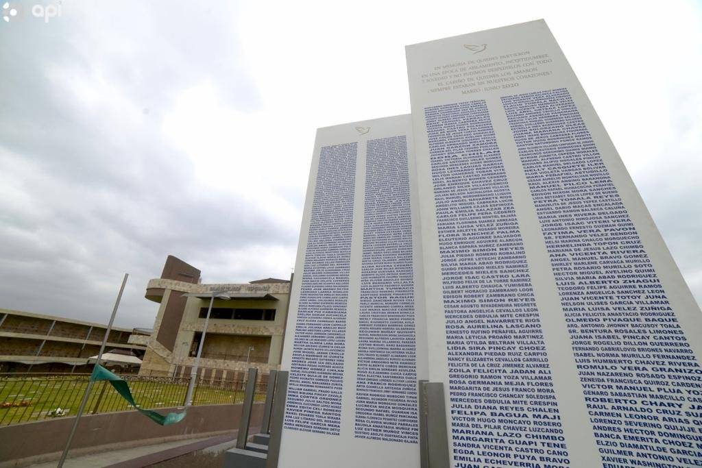 Memorial en honor a las víctimas del Covid 19. Cementerio Jardines de la Esperanza