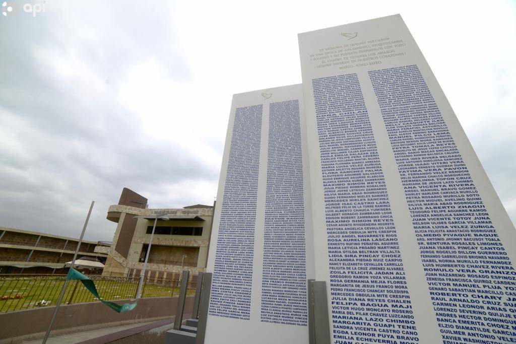 Memorial en honor a las víctimas del Covid 19. Cementerio Jardines de la Esperanza