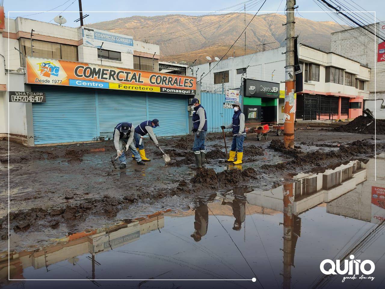 Labores de limpieza se mantiene en Pomasqui Labores de limpieza se mantiene en Pomasqui