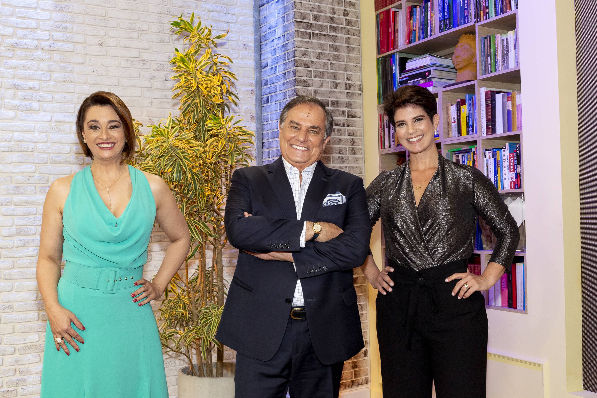 Melhor Agora - Mariana Godoy Mariana Godoy recebe Catia Fonseca e Ronnie Von na estreia do programa