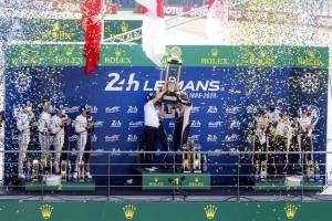 https://www.publimetro.com.mx/mx/deportes/2020/09/20/el-toyota-8-gana-las-24-horas-de-le-mans-por-tercer-ano.html