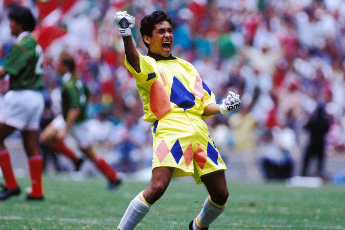 Jorge Campos cumple 54 años; carrera profesional y mejores atajadas ...
