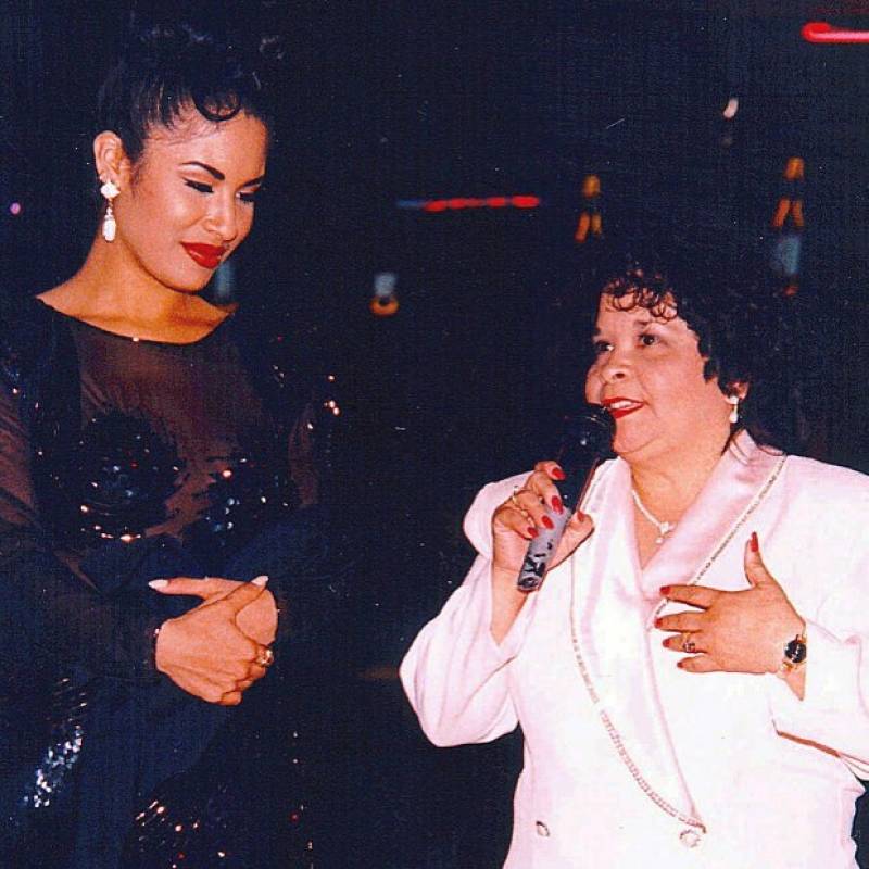 Selena Quintanilla y Yolanda Saldívar