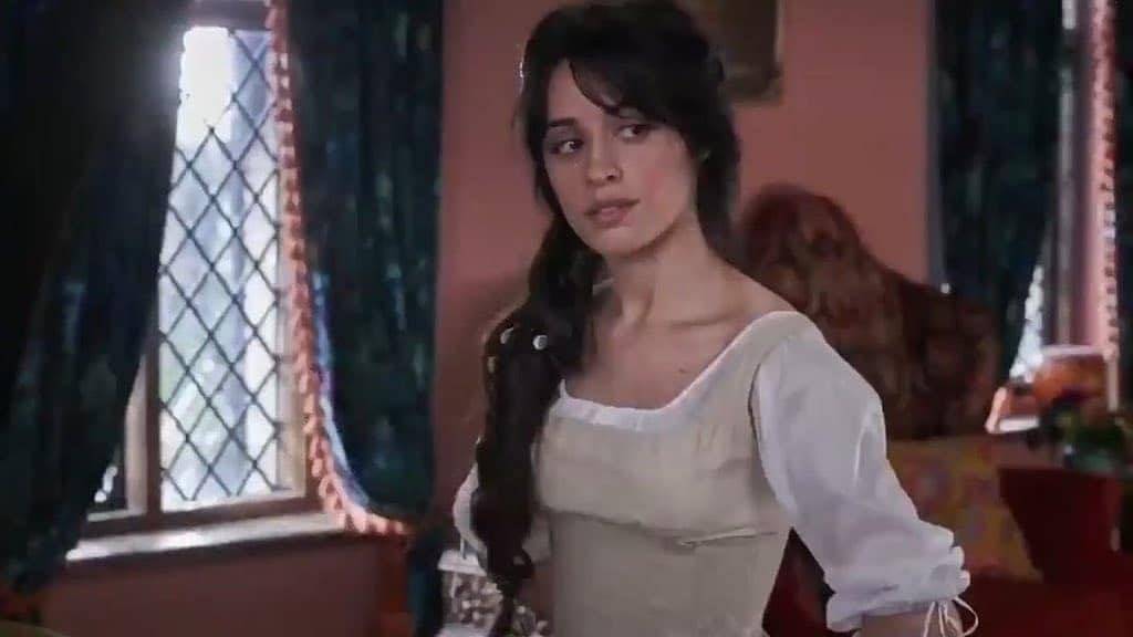 Camila Cabello como la nueva Cenicienta Camila Cabello como la nueva Cenicienta