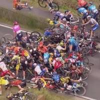 Se registra carambola en competencia ciclista en Bélgica