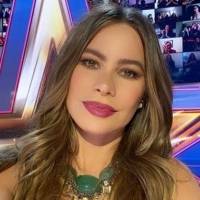5 formas de usar un corsé al estilo de Sofía Vergara para estilizar la cintura