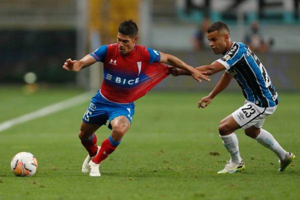 "Calculadora de la fe cruzada": Los resultados que necesita la UC para clasificar a la Copa Sudamericana