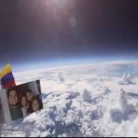 Jóvenes conquistan la estratósfera con una cámara atada a un globo con helio
