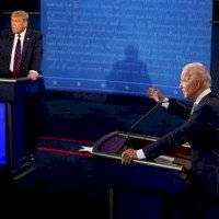 Biden sacaba un récord de 14 puntos de ventaja a Trump antes de su hospitalización