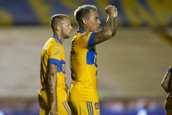 Tras ser nominado a la Roja: Eduardo Vargas anota en triunfo del Tigres en la liga mexicana