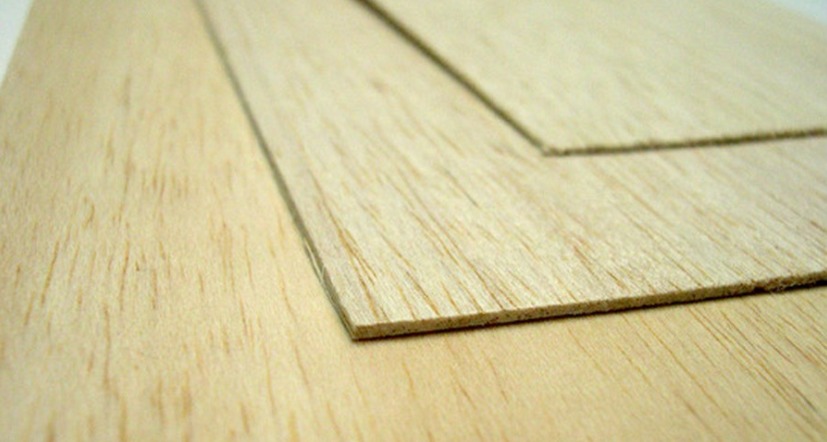 La madera de balsa se utilizaría como base para la madera transparente. La madera de balsa se utilizaría como base para la madera transparente.