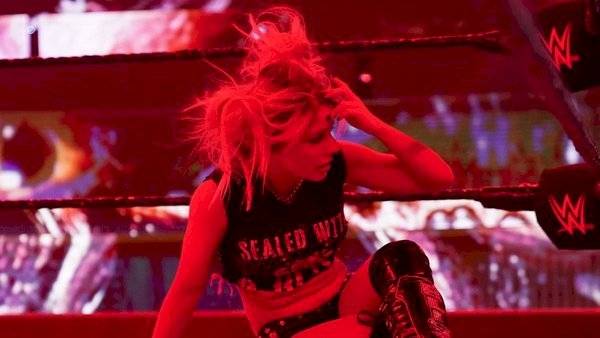 Alexa Bliss y sus cambios al acercarse a The Fiend