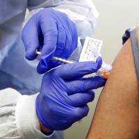 CDC aprueba distribución de la vacuna contra el COVID-19