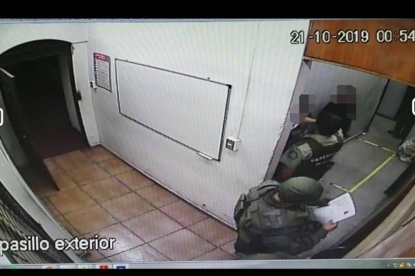 Decretan prisión preventiva para carabineros acusados de torturas durante el estallido social