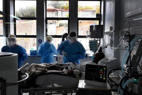 Positividad del 5,1%: Minsal reporta 1.577 casos nuevos de covid-19 y 77 fallecimientos
