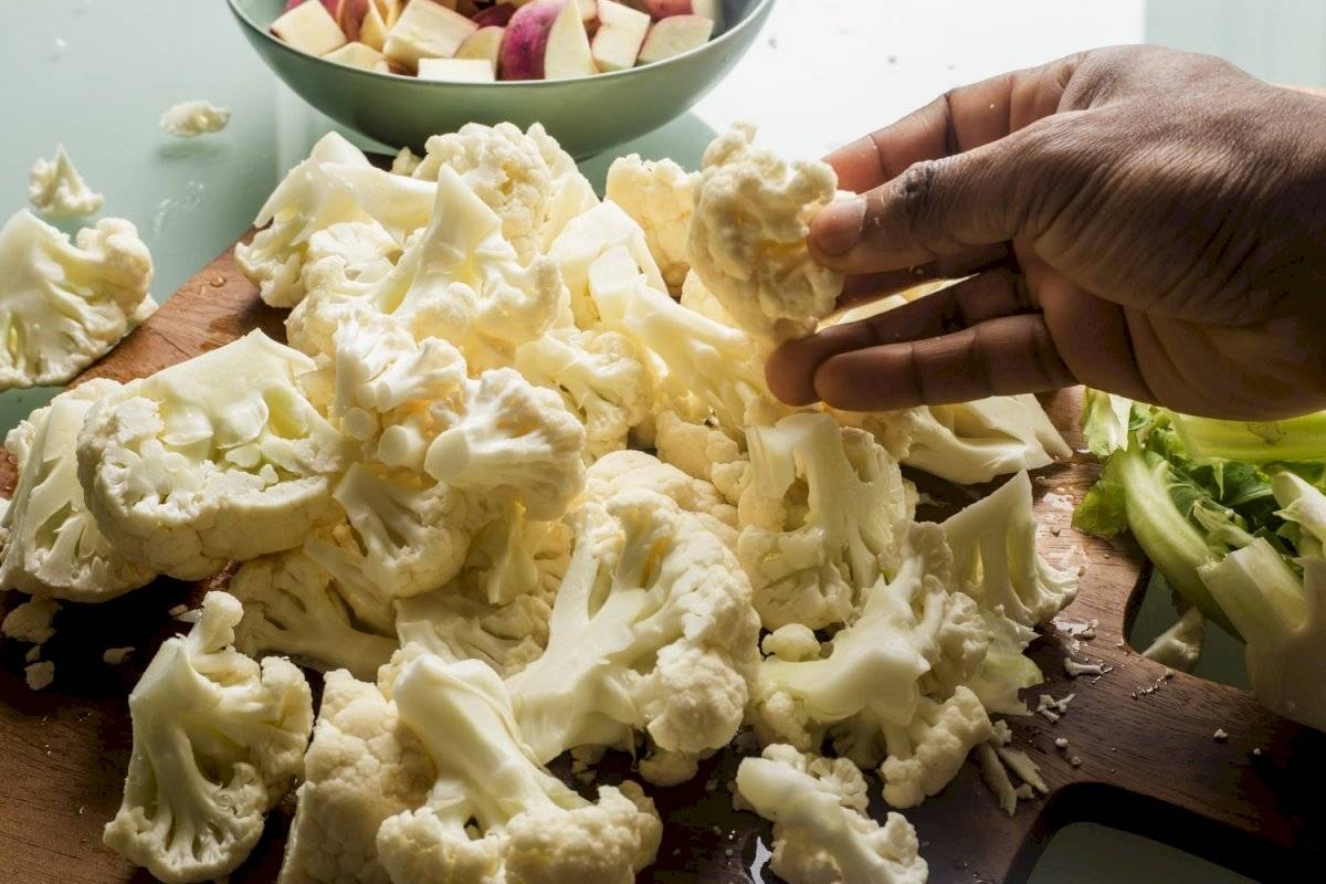 Coliflor rostizado una receta saludable en 5 pasos Nueva Mujer