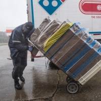 Huracán Delta se debilita a tormenta de categoría 1