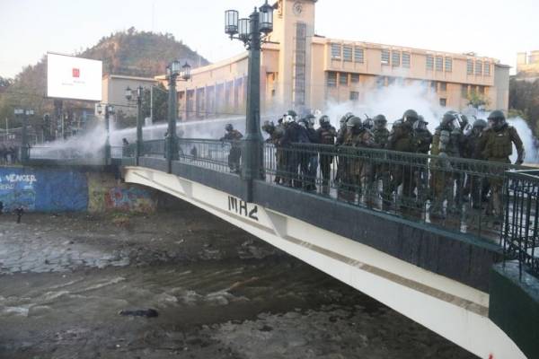Caso del joven herido en el Mapocho: revelan nuevas declaraciones de carabineros de la patrulla policial