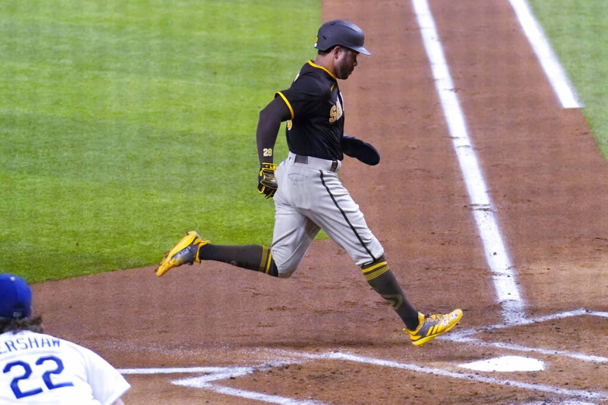 Jardinero de los Padres Tommy Pham fue apuñalado &hellip;