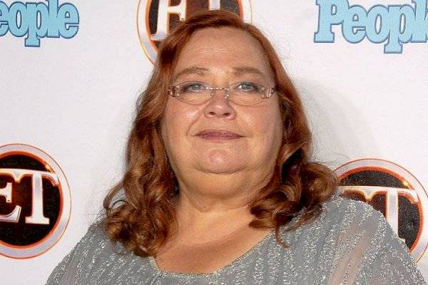 Muere a los 77 años Conchata Ferrel, quien interpretó a la popular "Berta" en "The Two and a Half Men"