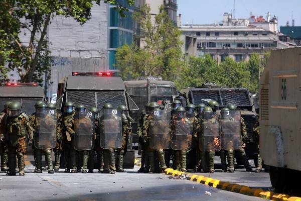 Gobierno responde informe de Amnistía Internacional: "Carabineros no tiene una política de usar la fuerza para castigar manifestantes"