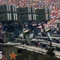Presidente Chino pide a sus soldados prepararse para la guerra