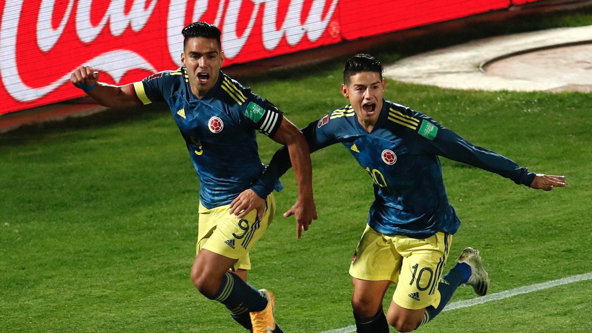 Niño narrador emociona a Falcao García Niño narrador emociona a Falcao García