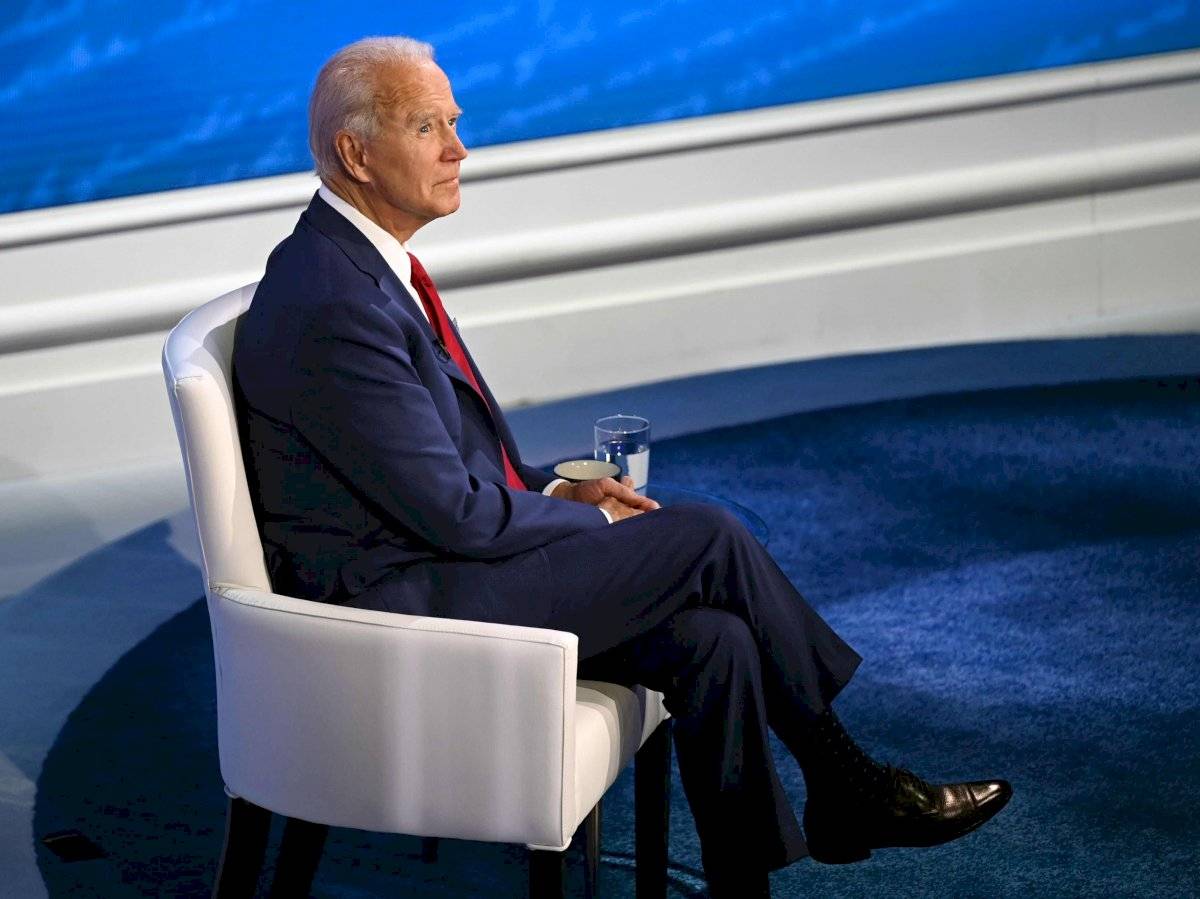 Biden, en un ambiente más cálido.