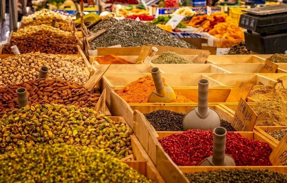 Todas las especias provienen de plantas y vegetales, la mayoría de la India.