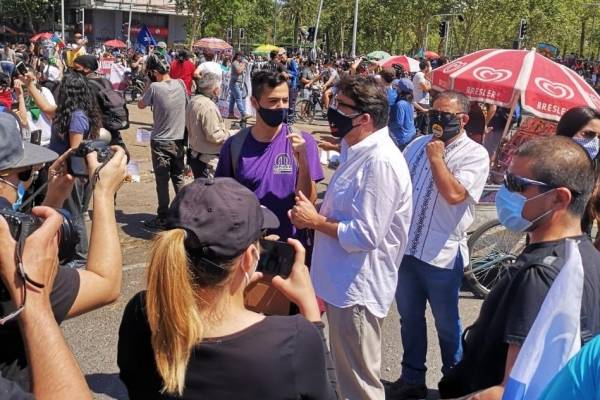 Daniel Jadue tras ser expulsado de Plaza Baquedano: "Trataron de agredirnos, pero no caímos en la provocación"