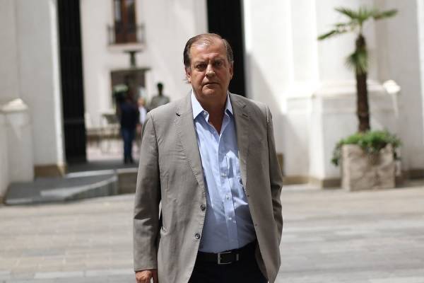 Francisco Vidal explica por qué será candidato presidencial: "Estamos en el momento más difícil de la centro izquierda desde 1990"