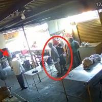 Sujeto extorsiona a empleados de negocio en Nuevo León, uno de ellos le dispara por la espalda