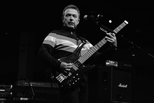 Fallece Tony Lewis, vocalista de The Outfield Fallece Tony Lewis, vocalista de The Outfield