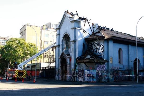 Arzobispado de Santiago desmintió que la Iglesia Asunción haya sido usada como centro de tortura